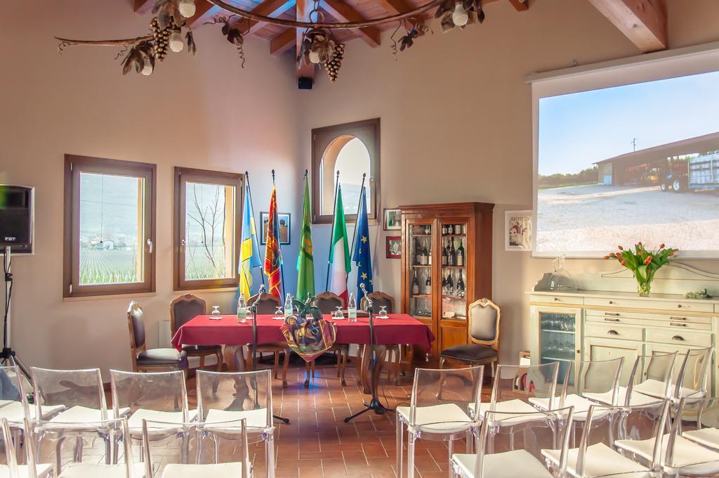 Agriturismo Corte Moranda فيرونا المظهر الخارجي الصورة